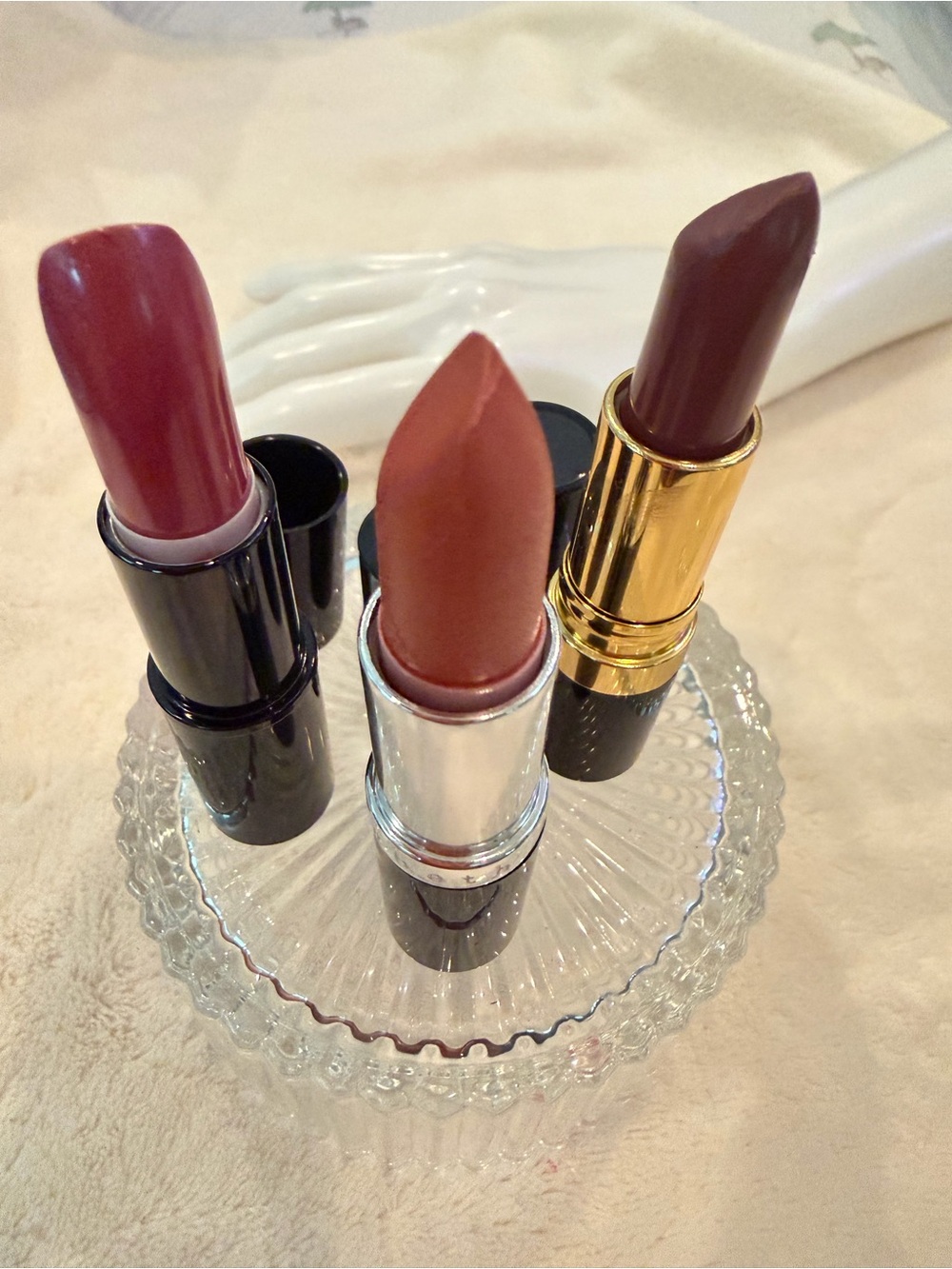 Elizabeth Arden Lipstick Trio - Berry, Nude, Deep Plum